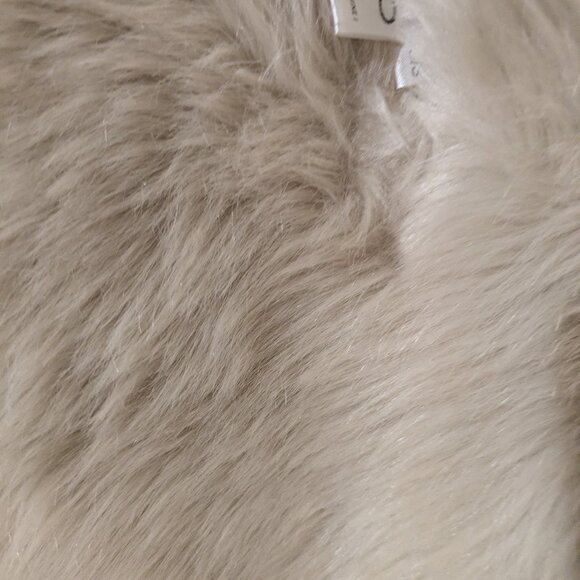 Aldo Faux Fur Shawl - Picture 5 of 5